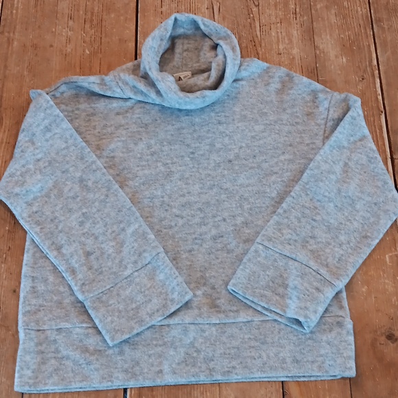 Sweater - Picture 2 of 2